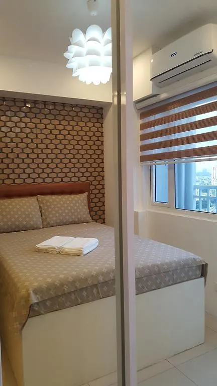 Breeze Residences By Cs Luxe Manila 0*,